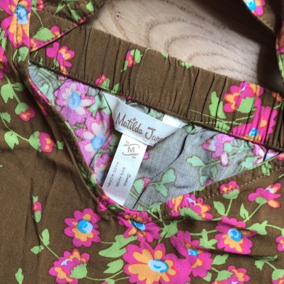 Matilda Jane floral woman’s cross cross tank top - Picture 4 of 4